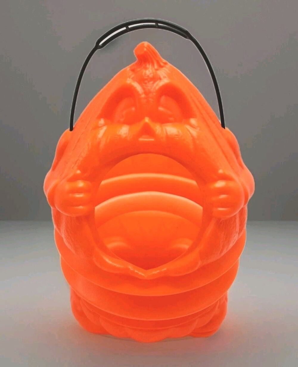 Vtg 1993 GPG Pig Out Pumpkin Blow Mold Candy Bucket USA Sticker Accordion Pail
